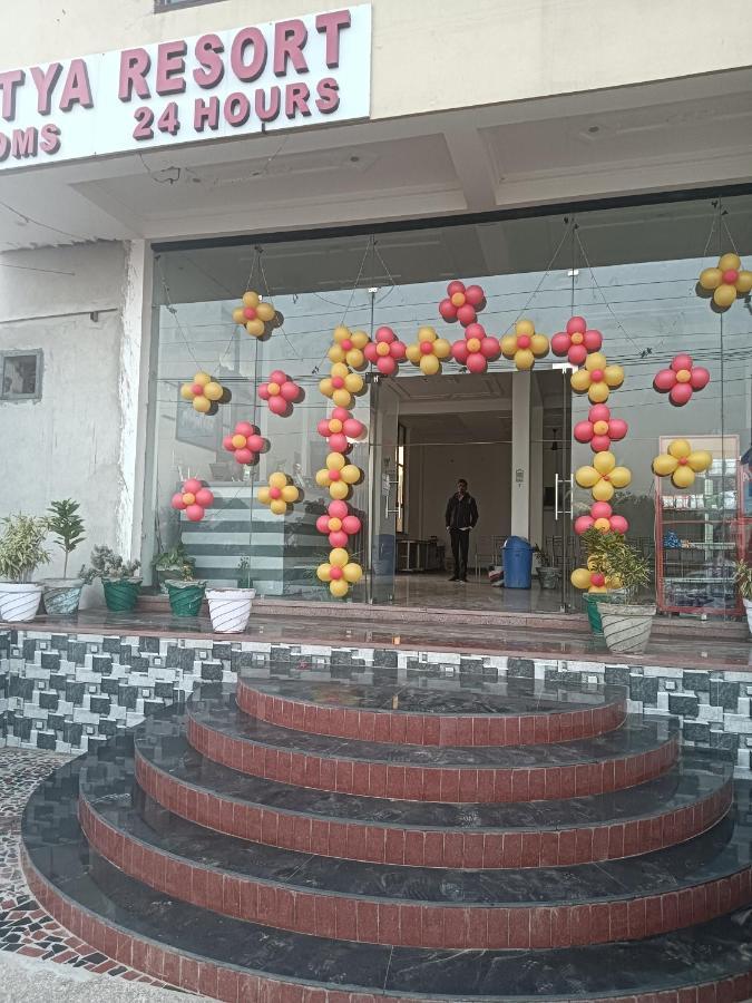 Athitya Hotel And Resort Sikar Екстериор снимка